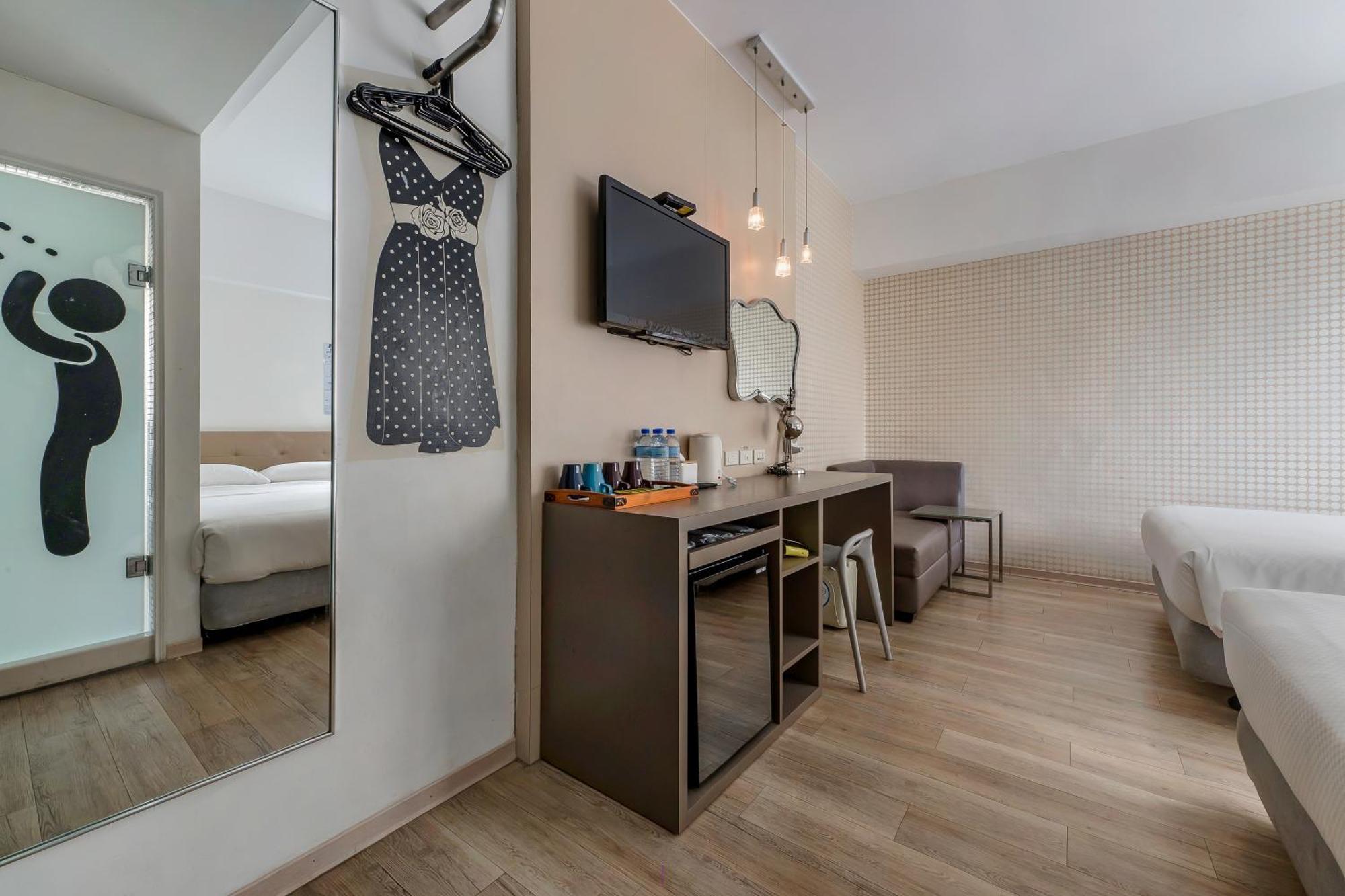 Check Inn Express Kaohsiung Love River Exterior foto