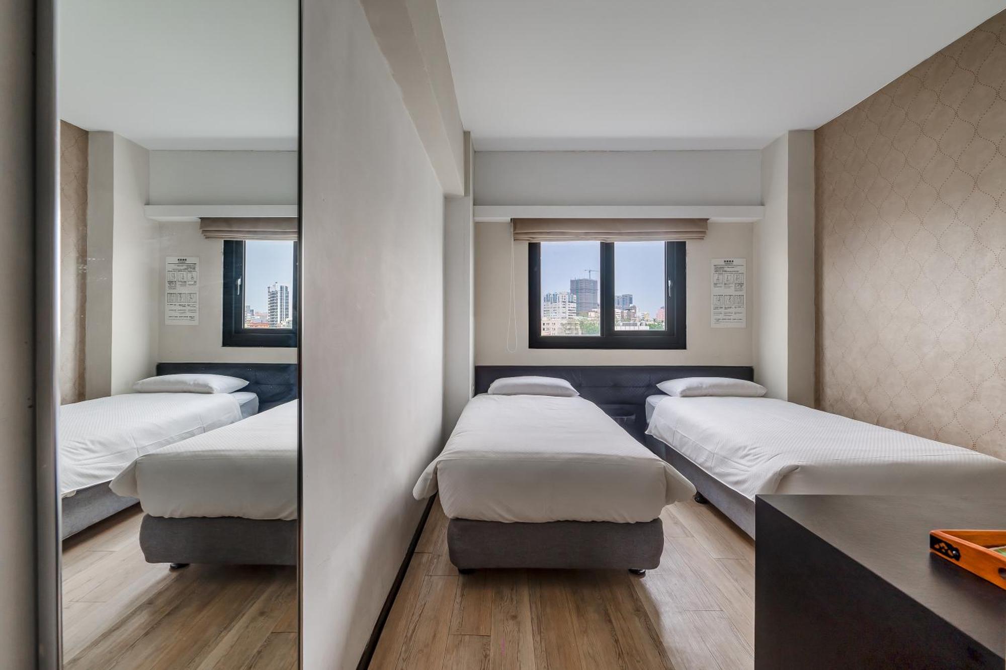 Check Inn Express Kaohsiung Love River Exterior foto